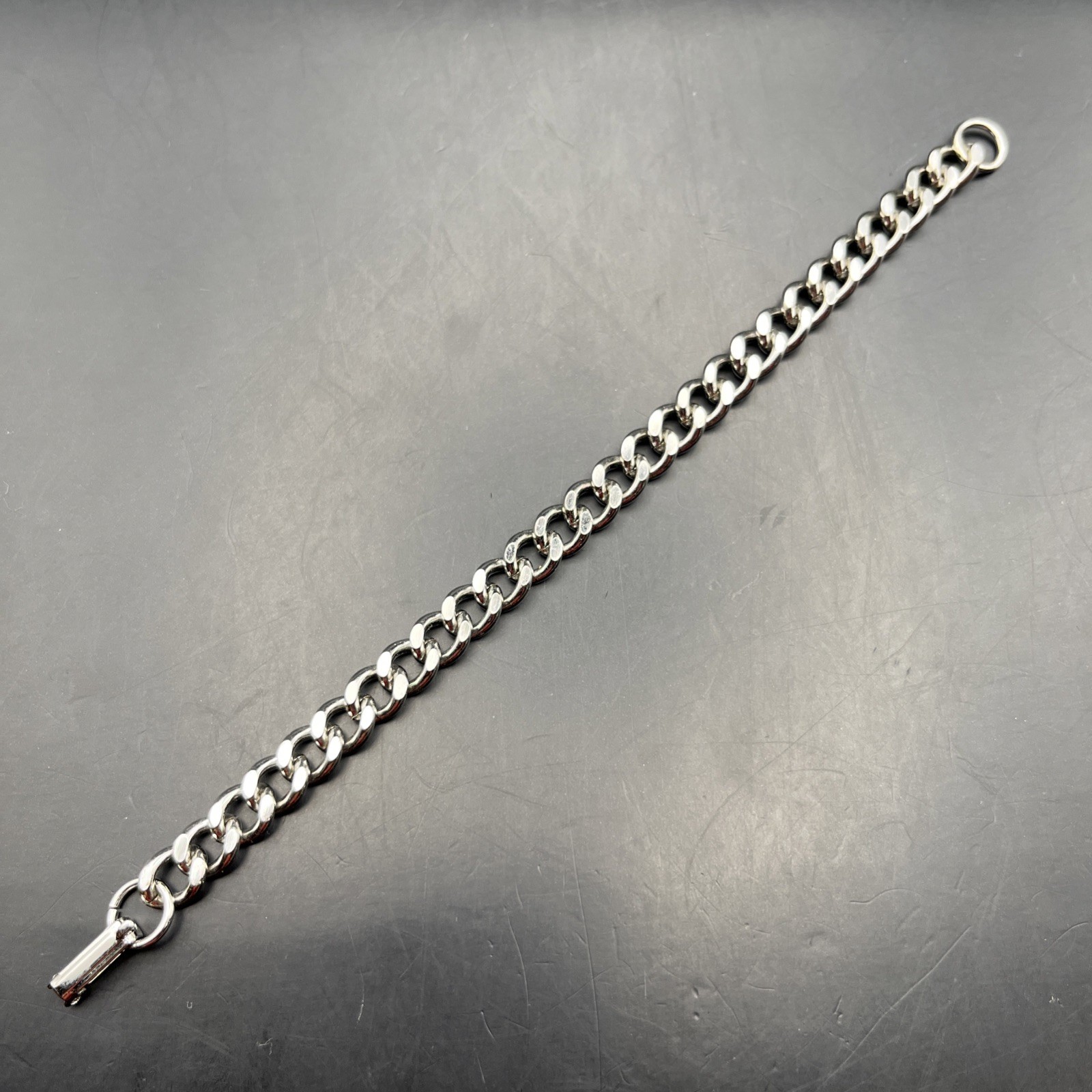Vintage Curb Link Chain Bracelet Silver Tone Simple Classic 7 Inch
