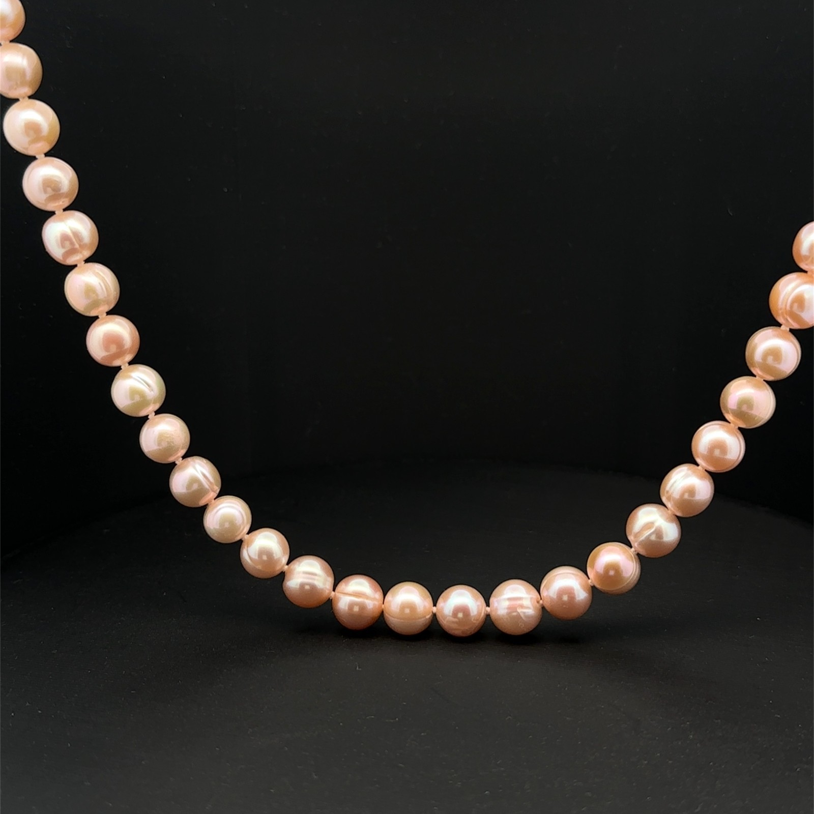 Sterling Silver Pink Freshwater Pearl Necklace (9 mm Pearls) 17 Inches