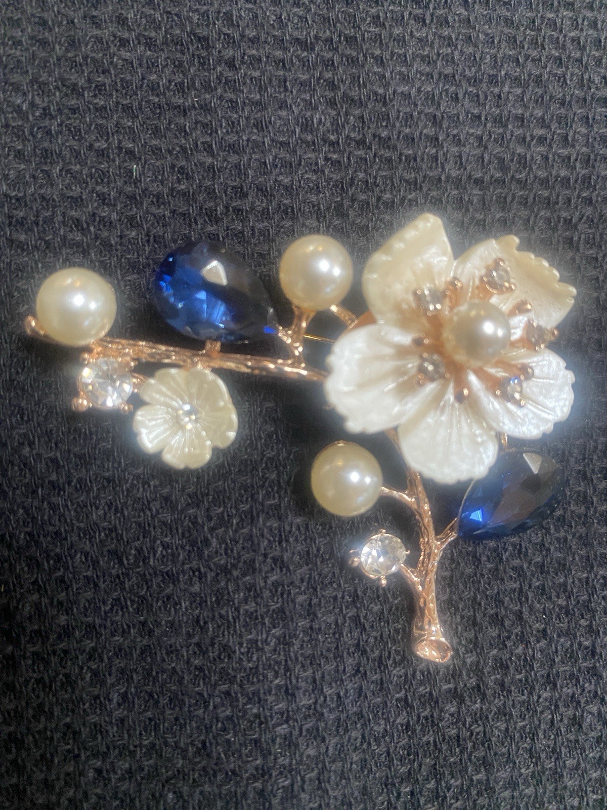 Gold Tone Flower Branch Brooch Pin Faux Pearl White & Blue Crystal 2.5” NWB