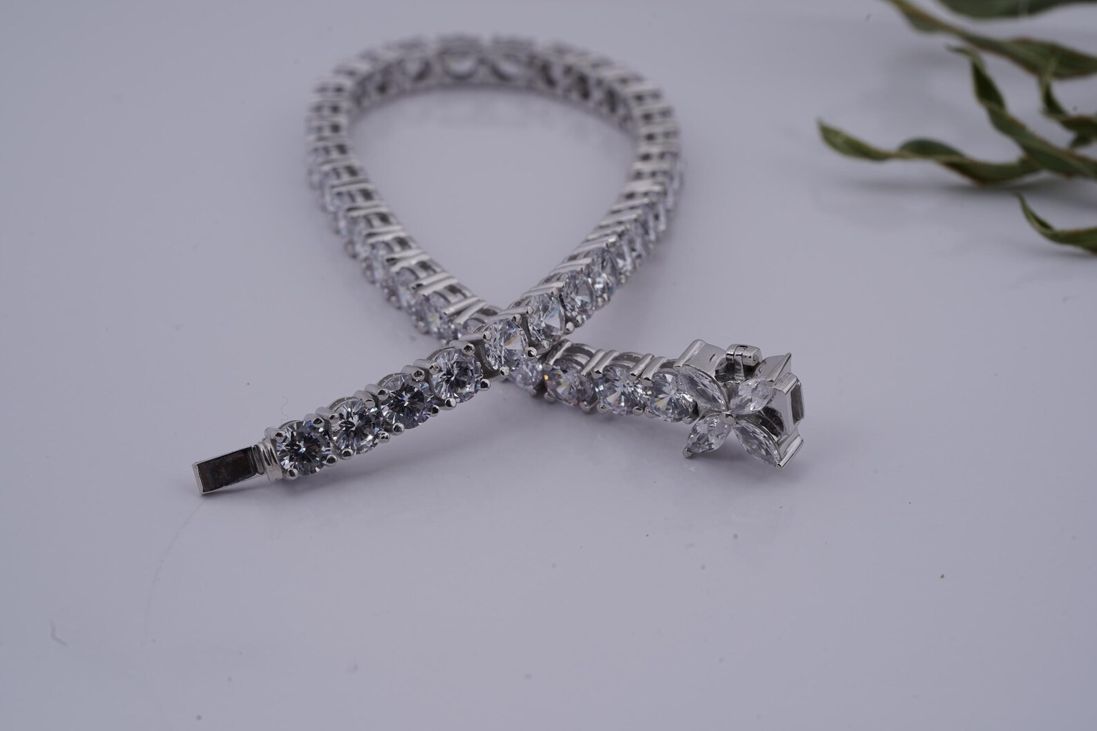 12CT Round 4mm Moissanite Womens Tennis Bracelet 14K White Gold Plated 7.5 Inch