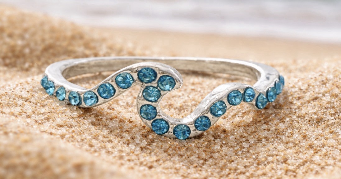 Pretty Silver Ocean Wave Aqua Blue Rhinestones Ring size 6 Beach Jewelry