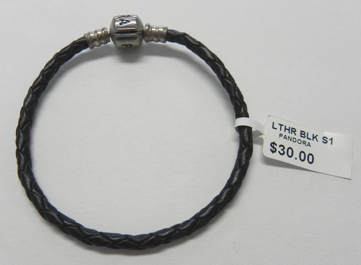 S877 Pandora Single Black Leather Bracelet 590705CBK-S1 – Size 17 cm