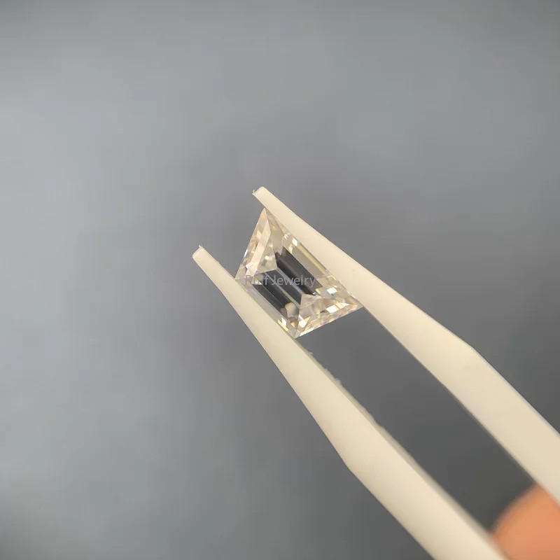 Factory Directly Rare Trapezoid Cut D Color Moissanite Loose GRA for DIY Jewelry