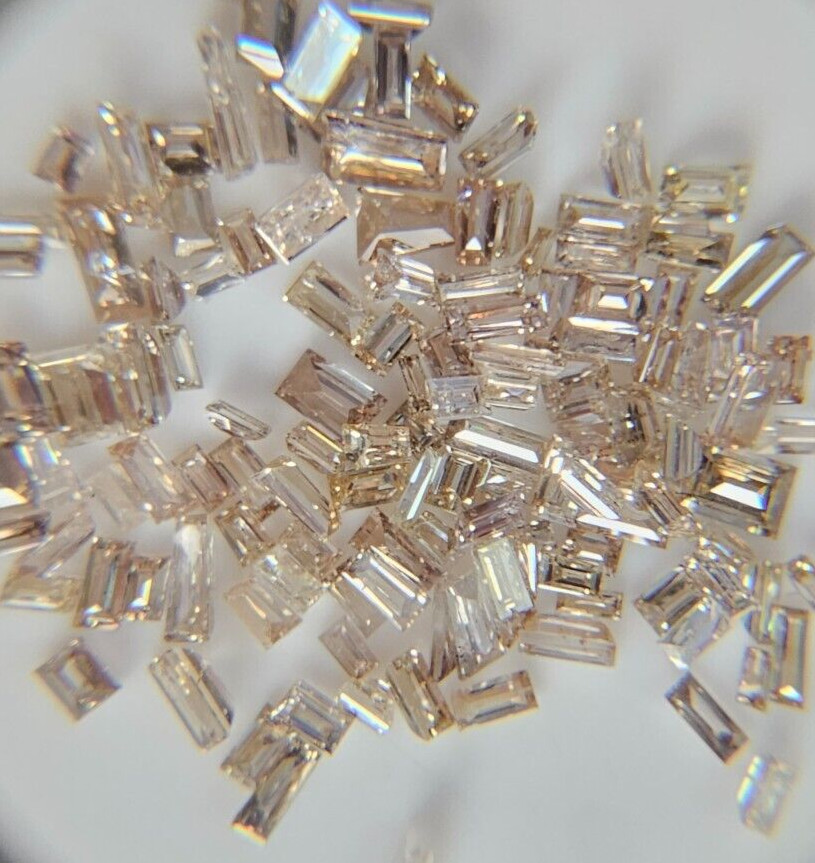 1CT (33-35pcs avg) 1.5 to 3.0 MM Natural light Brown Tapered baguette diamond.