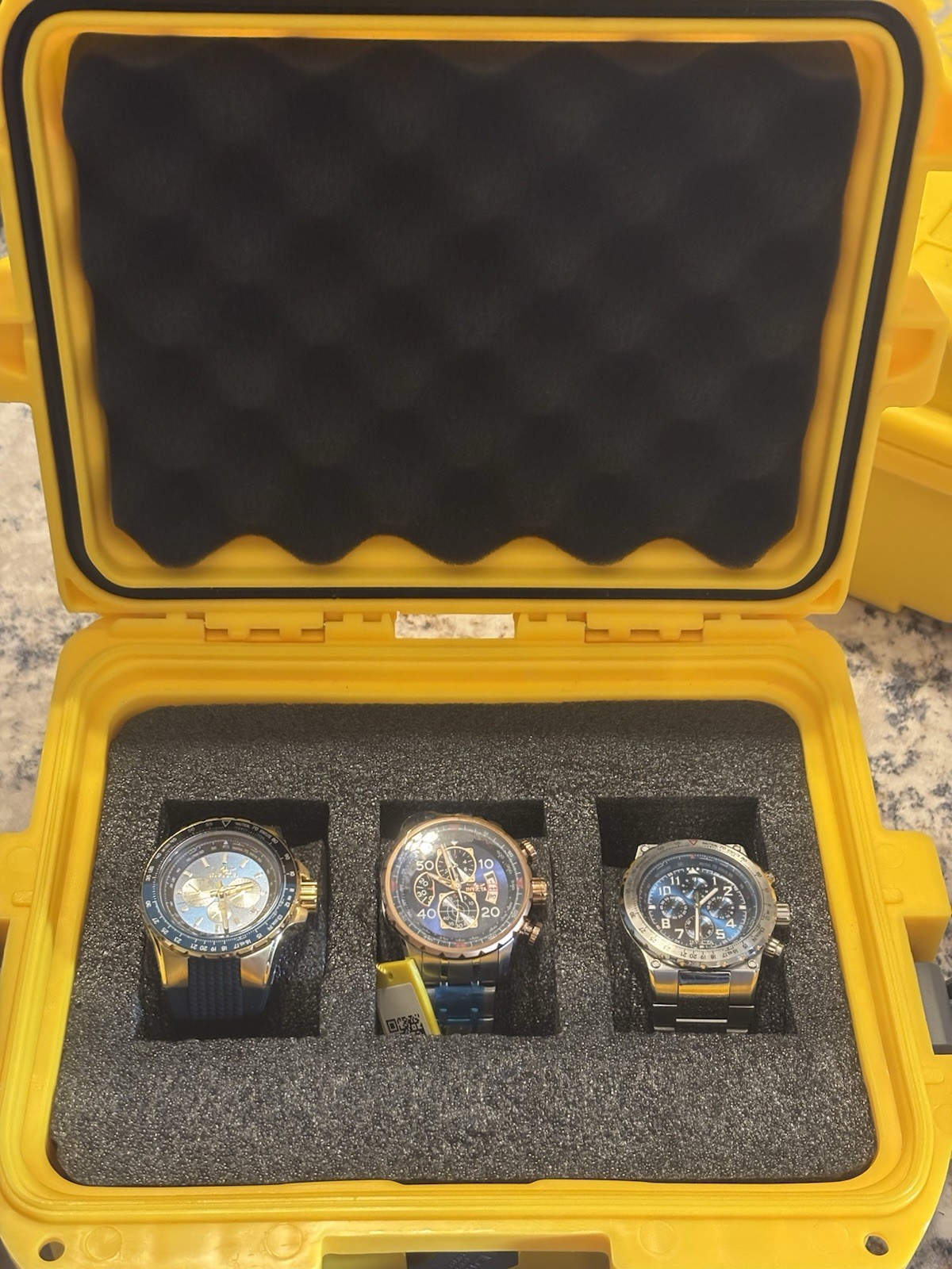 Invicta Aviator Men’s Watch Bundle w/ dive case. See Description for details.