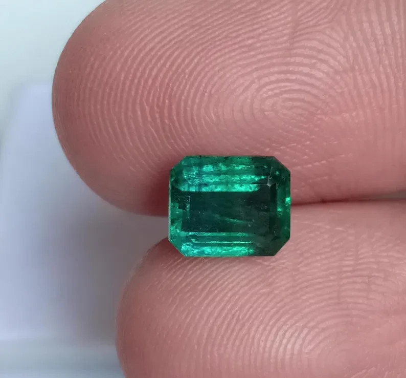 Fine Quality Zambia Emerald Octagon Faceted Certified Loose Stone 1.88 Ct