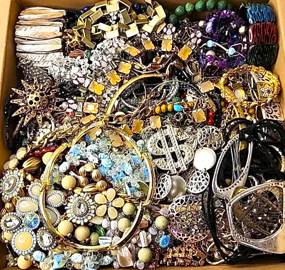 10 Pound Lbs Unsearched Huge Lot Jewelry VTG Vintage Modern Junk & Wear Tangled