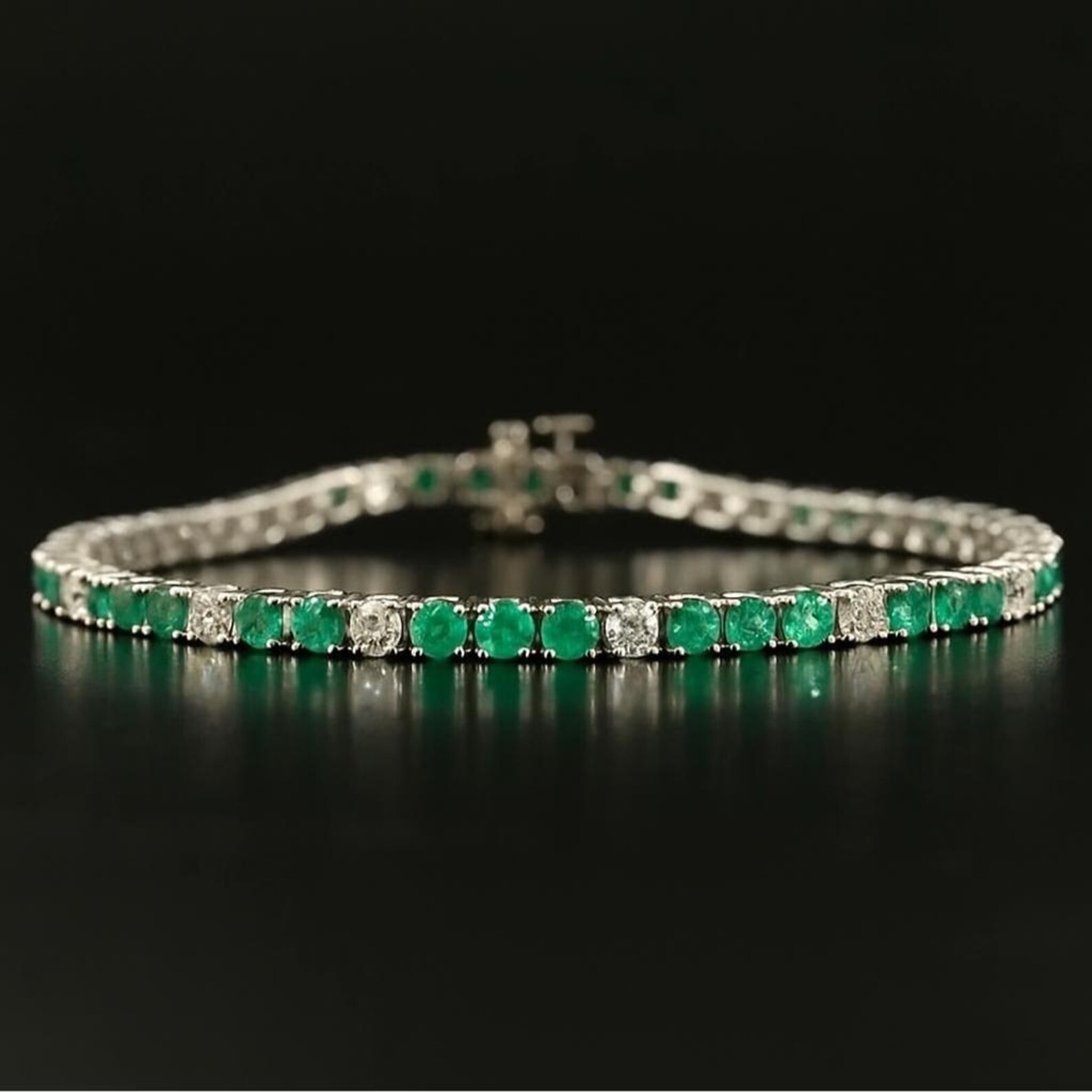 12CT Lab Created 4mm Emerald Tennis Bracelet 14K White Gold Plated 7.5 Inch