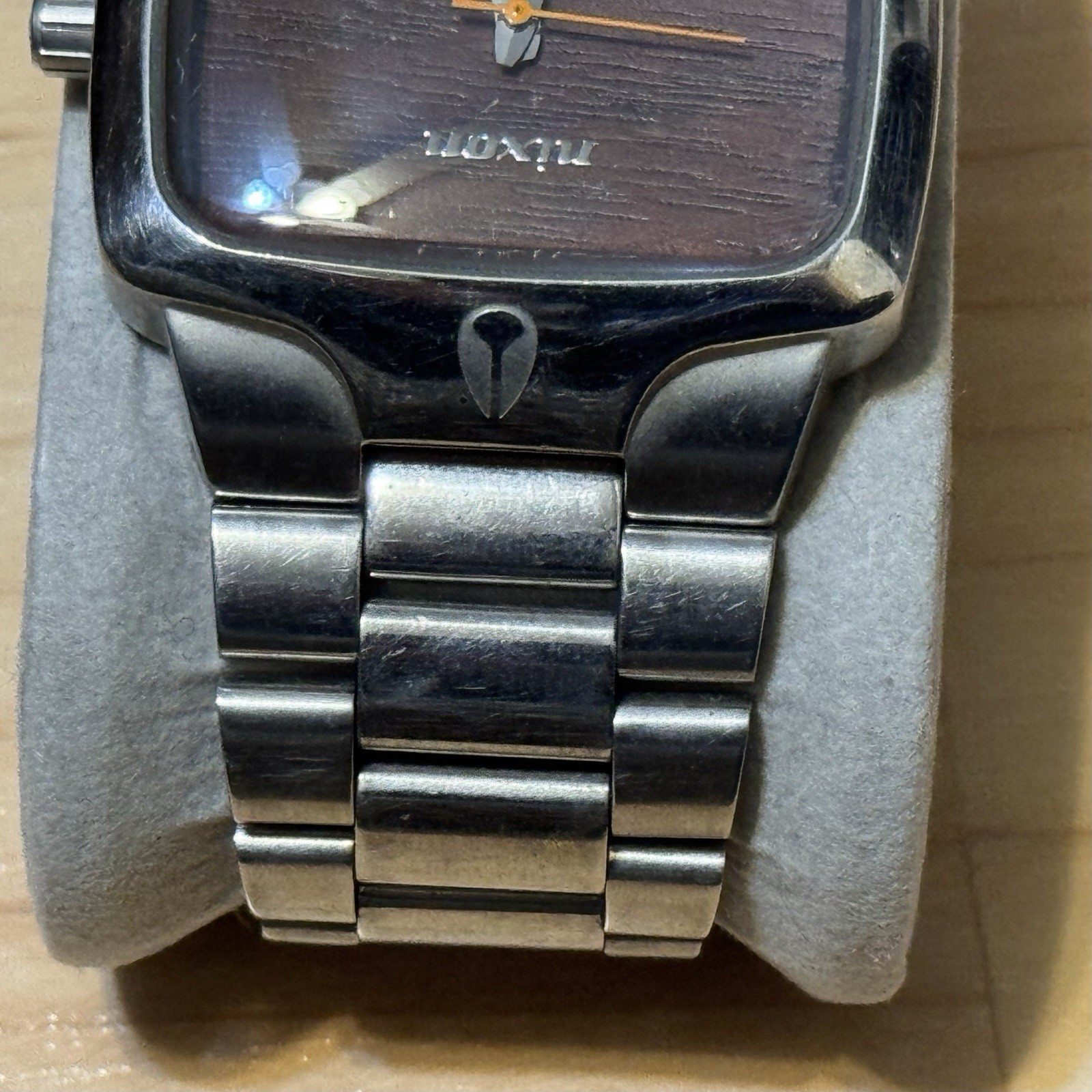 Nixon The Player Yes It’s Real Wood Grain Dial Men’s Analog Surf Watch RUNNING