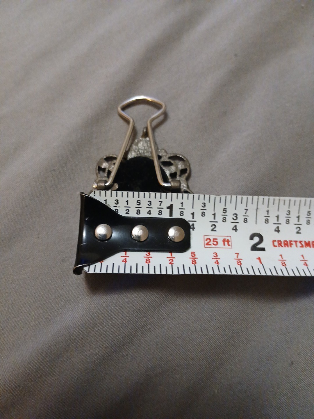 Vintage Self Standing Brooch Styled Picture Display, 1″ x 1/2″ Photo As-is Sale
