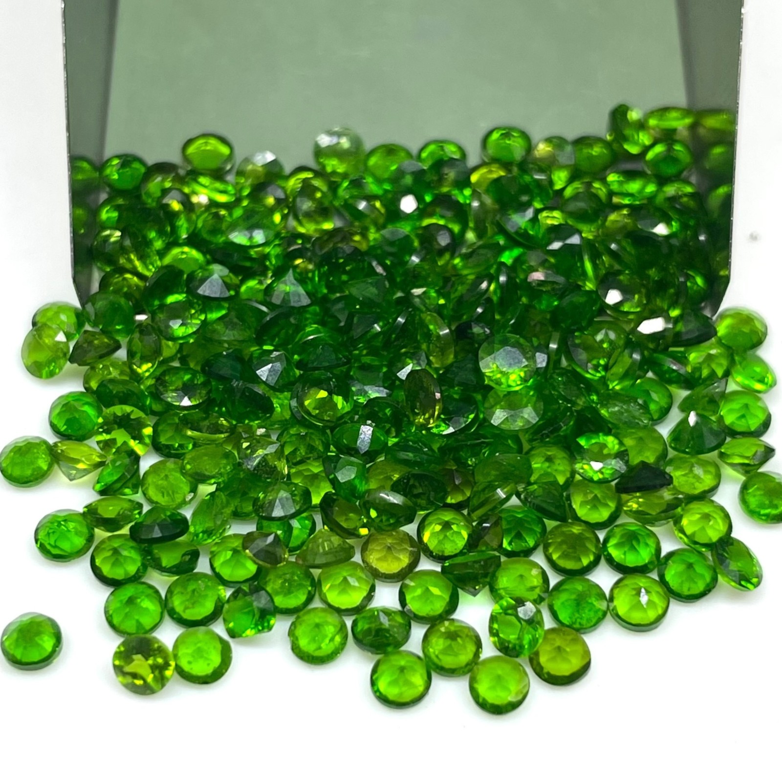 50 Pcs Natural Chrome Diopside 3mm Round Cut Vivid Green Loose Gemstones Lot
