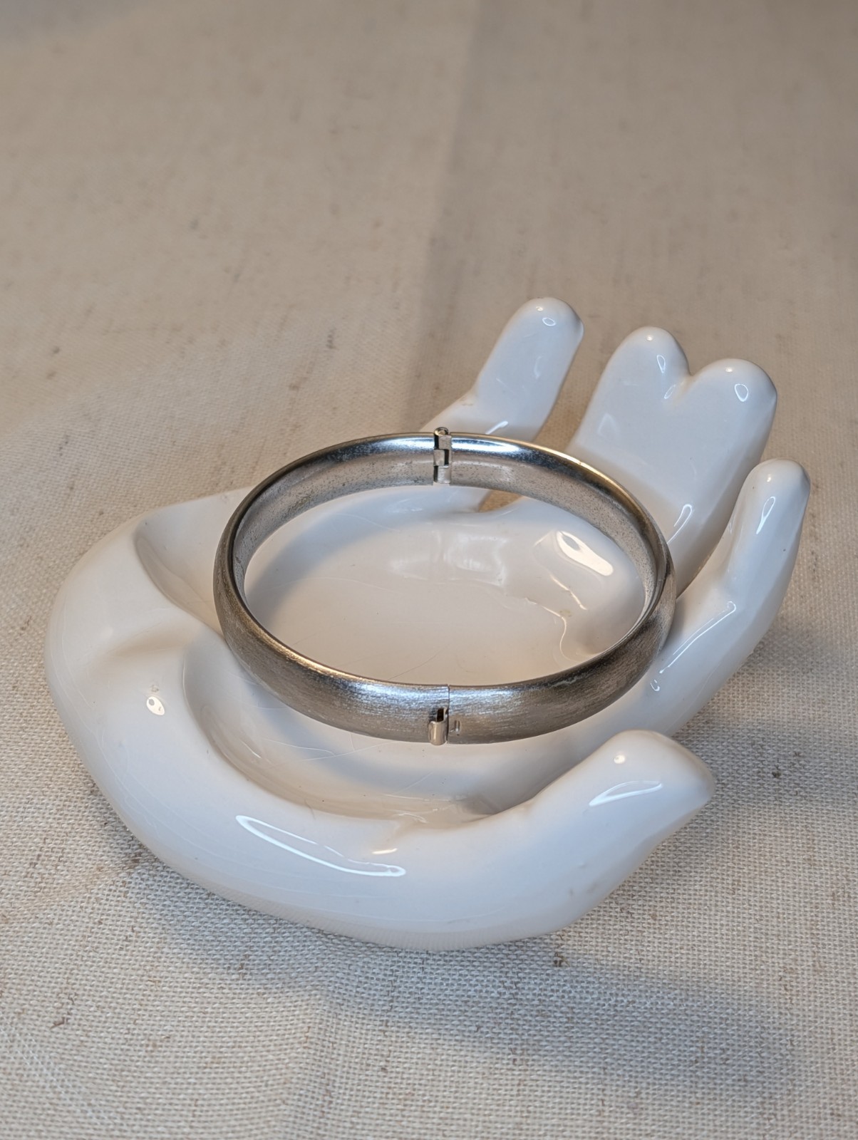 Vintage Silver Tone Hinged Bangle Bracelet Brushed Satin Clamper Minimalist 7”