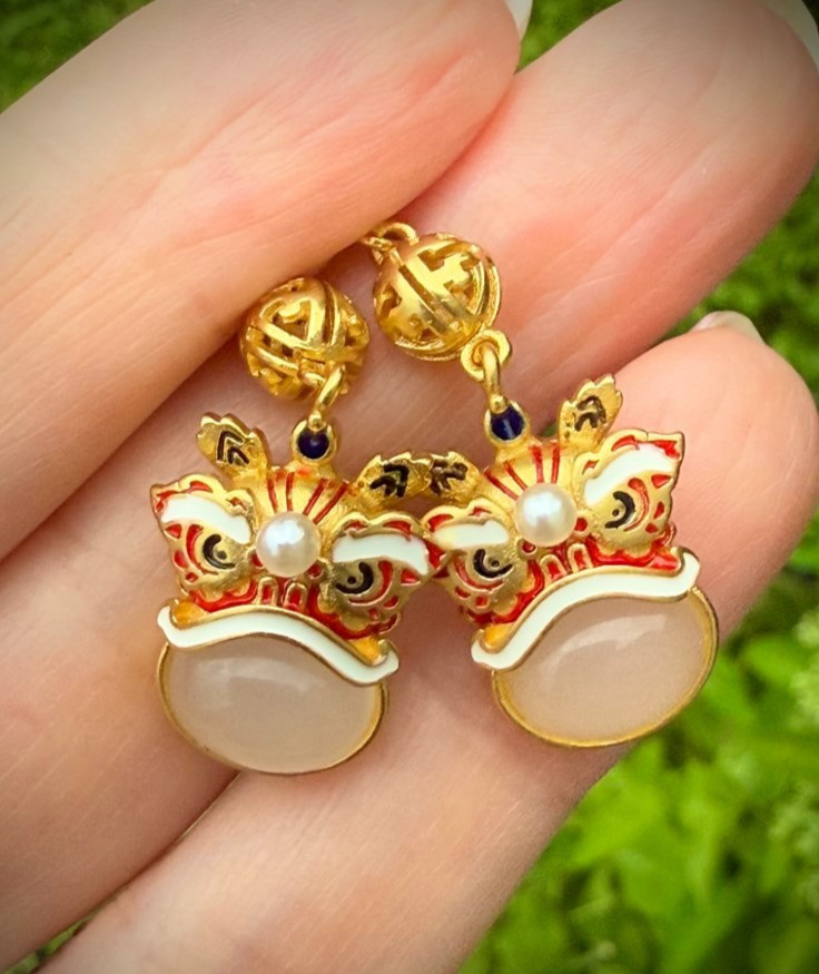 Retro Magic Animal Guangdong Lion Dance Jade Earrings, Retro Antique Style