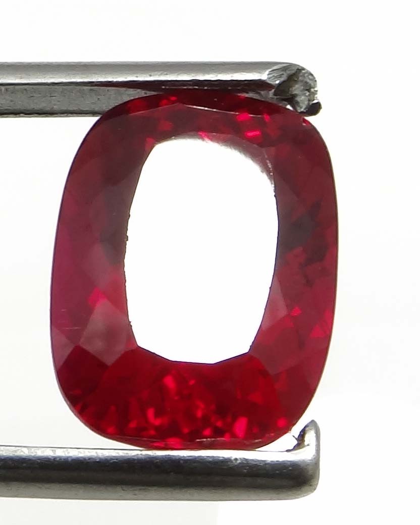NATURAL 11.08 CTS PIGEON BLOOD RED RUBY coushion GEMSTONE CERTIFIED