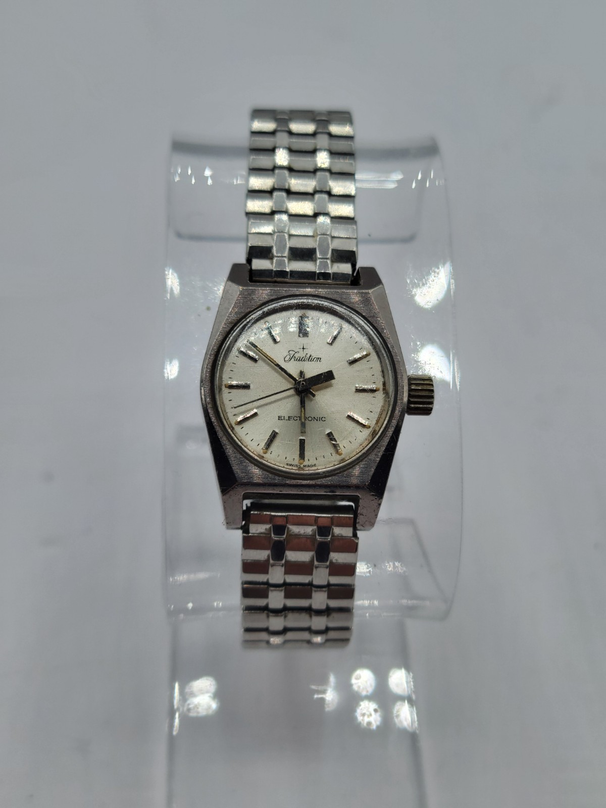 Vtg Women Tradition Electronic Sears Roebuck Watch Silver Face Steel band