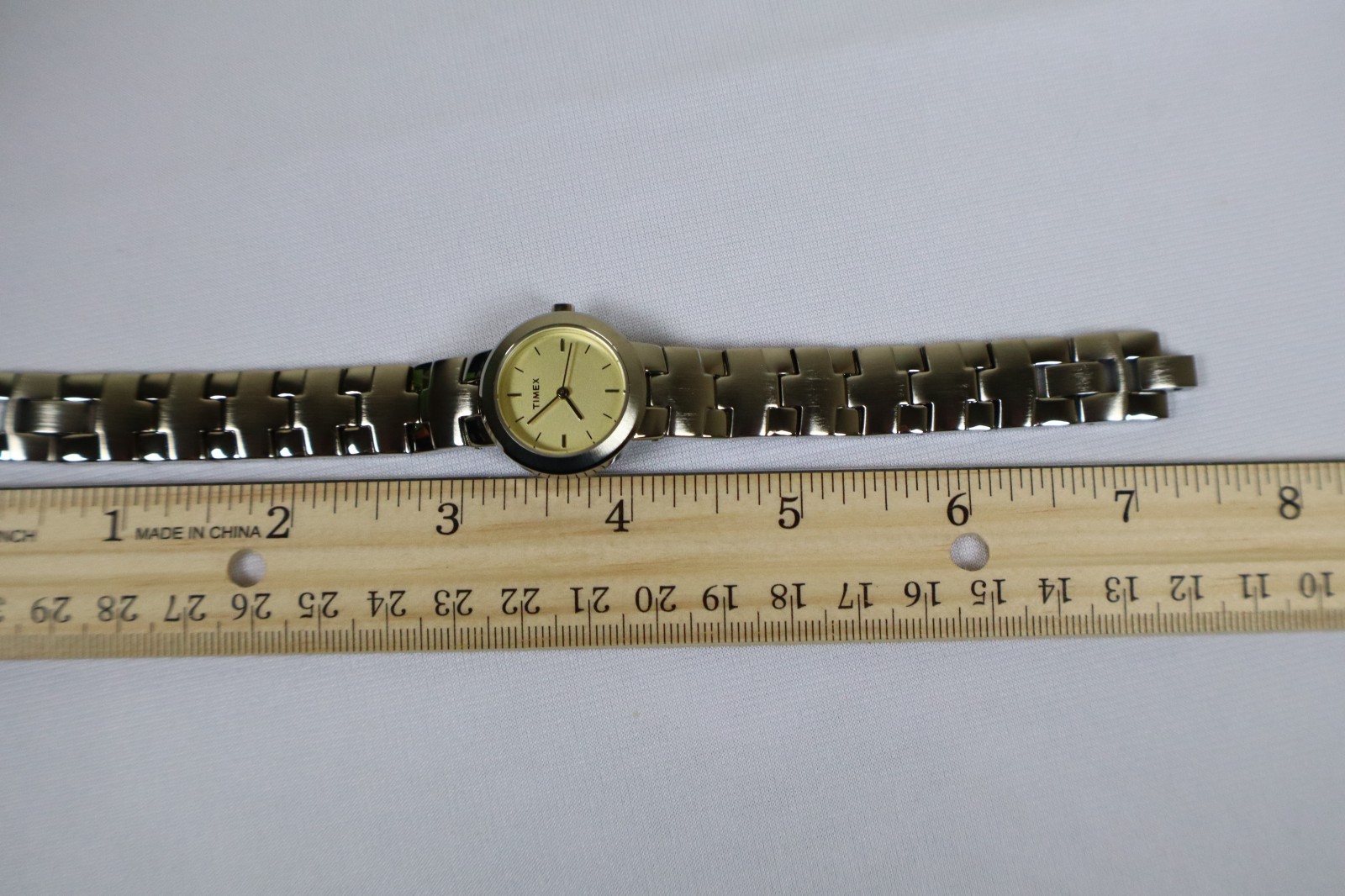 Timex Watch NIB Silver Tone Bracelet Band Needs New Battery ONE YEAR WARRANTY