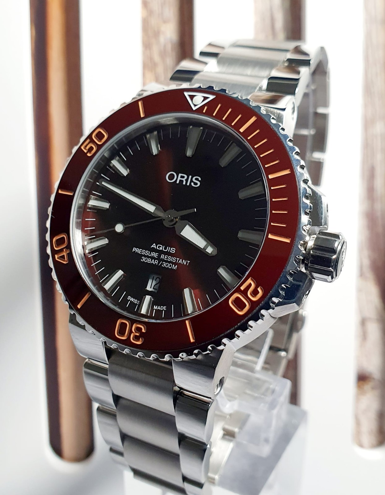 Oris Aquis Brown Dial Men’s Watch – 01 733 7730 4152 07 8 24 05PEB