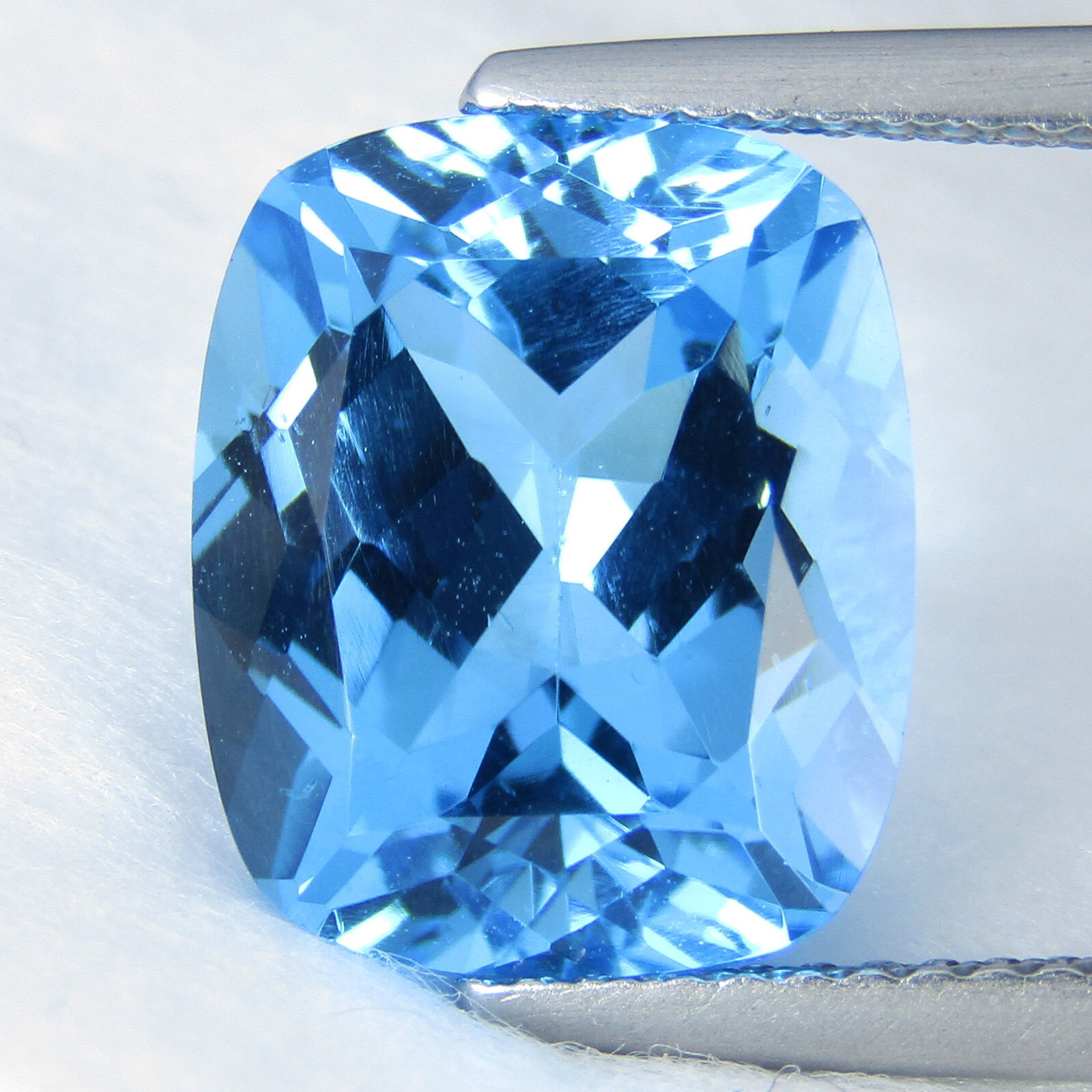 6.99Cts Excellent Natural Swiss Blue Topaz 12x10mm Cushion Shape Gemstone