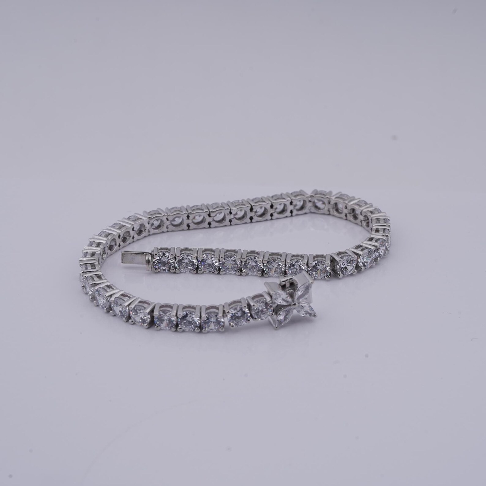 12CT Round 4mm Moissanite Womens Tennis Bracelet 14K White Gold Plated 7.5 Inch