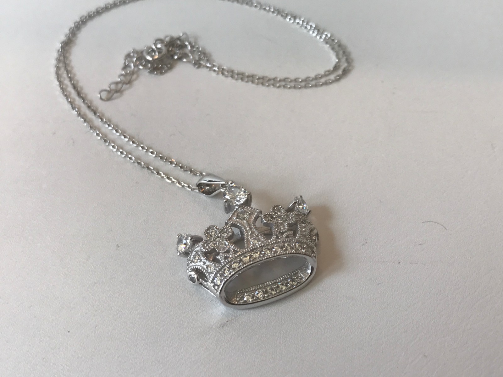 925 STERLING SILVER CROWN NECKLACE PENDANT W/ LAB ACCENTS/ SIZE 22MM BY 24MM
