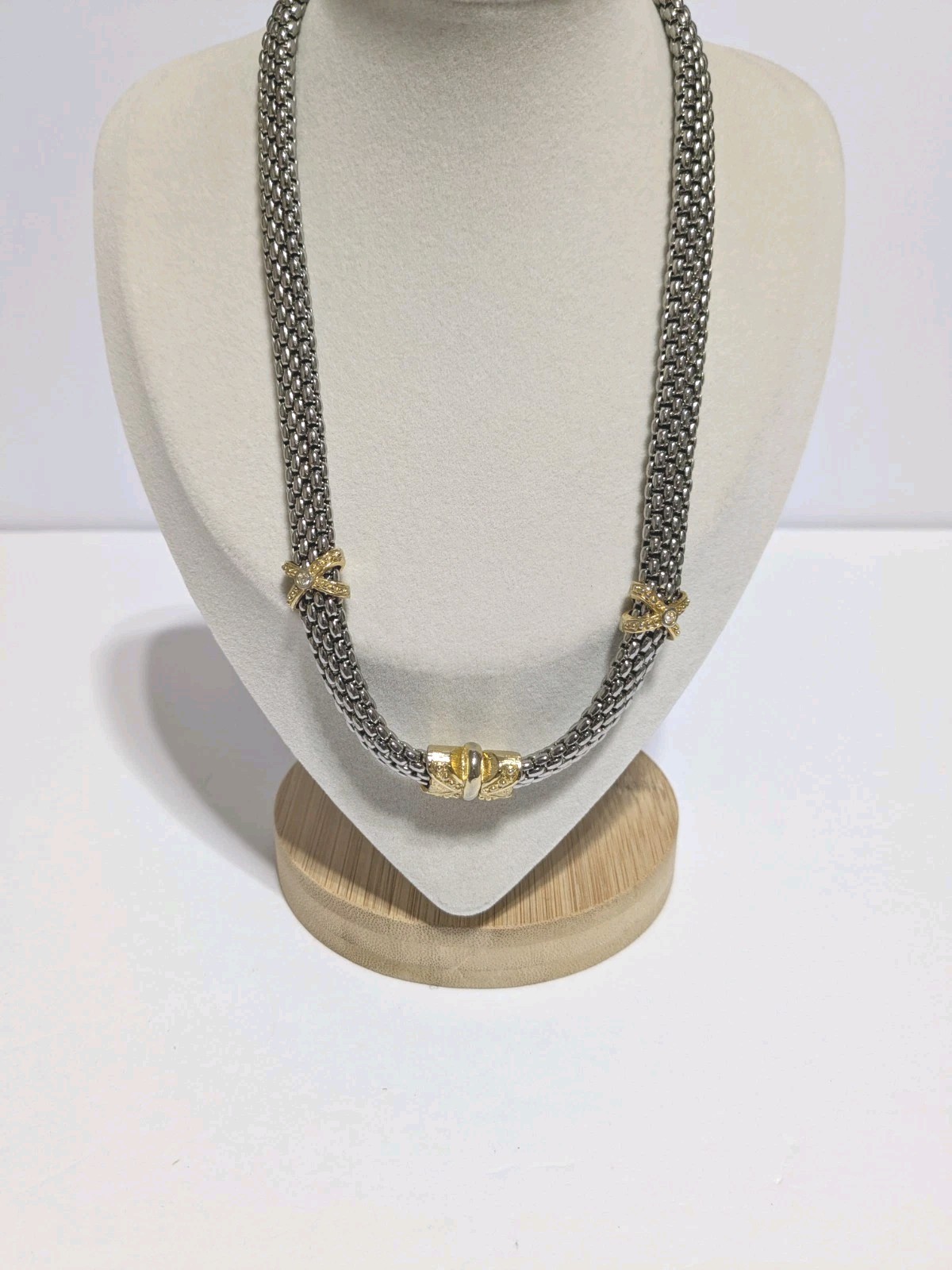 Silver Tone Popcorn Style Chain Necklace With Gold Tone Bow Accents 16″.