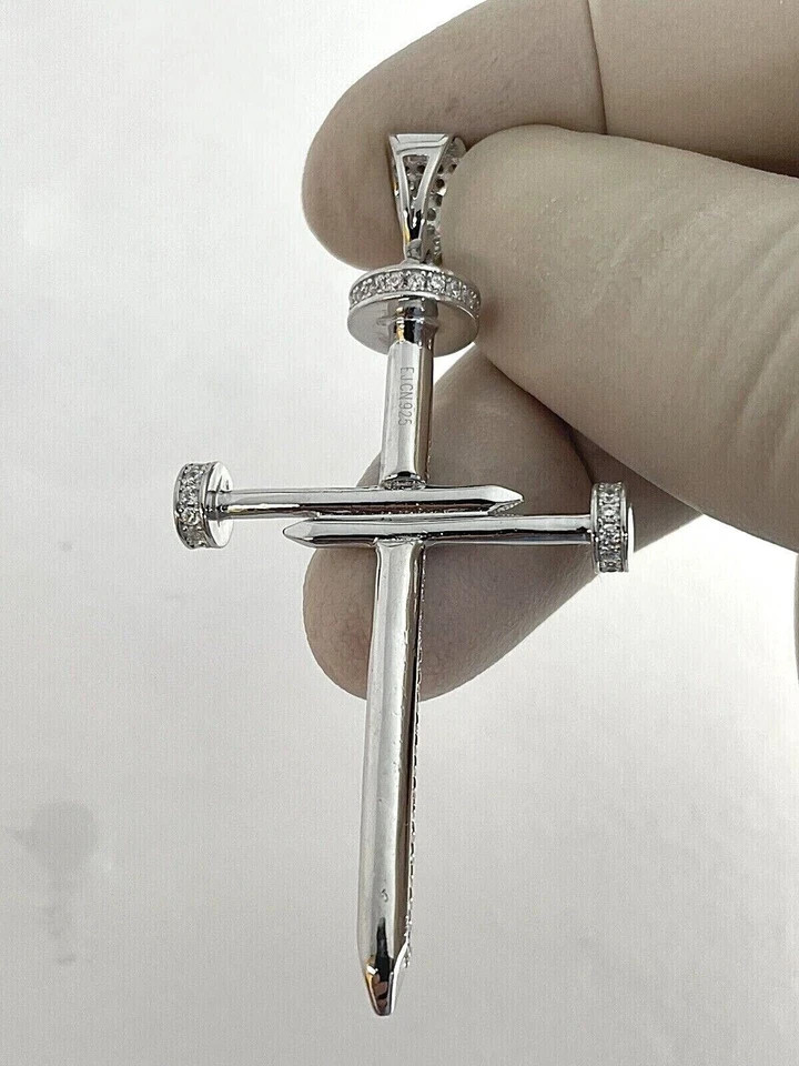 Men’s Iced Out Nail Cross Pendant In 14K White Gold Plated VVSI Real Moissanite