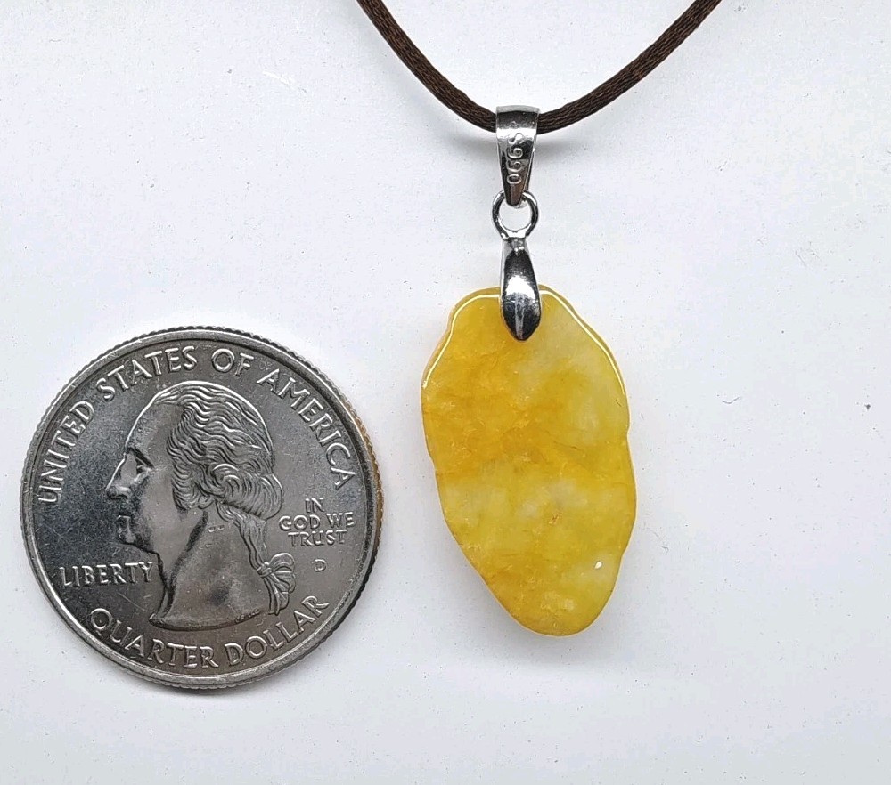 Lot of 1 Certified Jade Leaf Pendant Yellow Natural Jadeite 黄色翡翠A货 叶子玉吊坠 大业有成