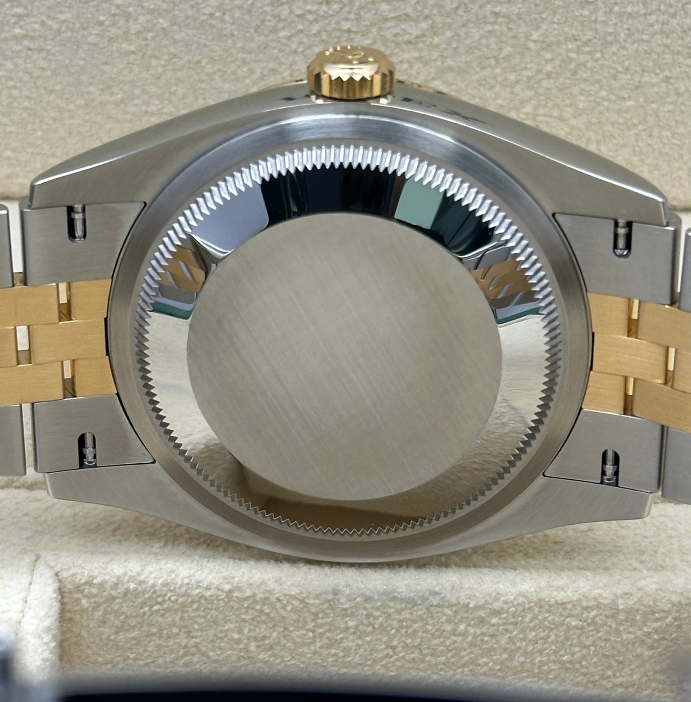 Rolex 126233 2023 Champagne Dial Box & Papers