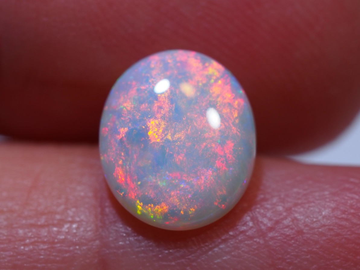 2.3ct White Opal from Lightning Ridge | Natural Australian Opal Gem