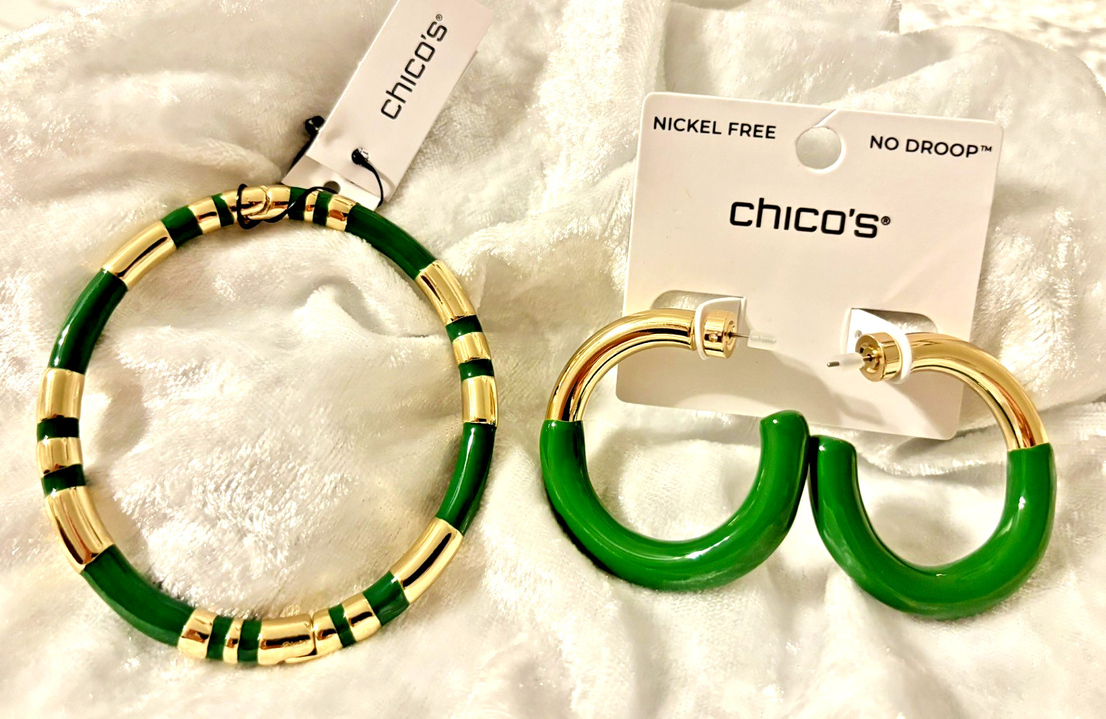 CHICO’S – BRIGHT BOLD GREEN & GOLD BANGLE BRACELET & MATCHING EARRINGS SET (NWT)