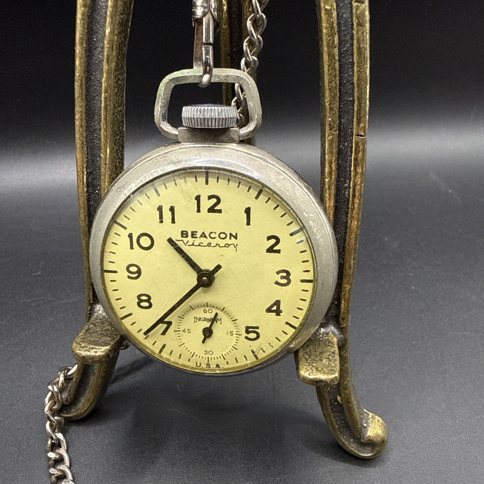 VINTAGE Beacon VICEROY POCKET WATCH Runs But Needs Servicing. See description