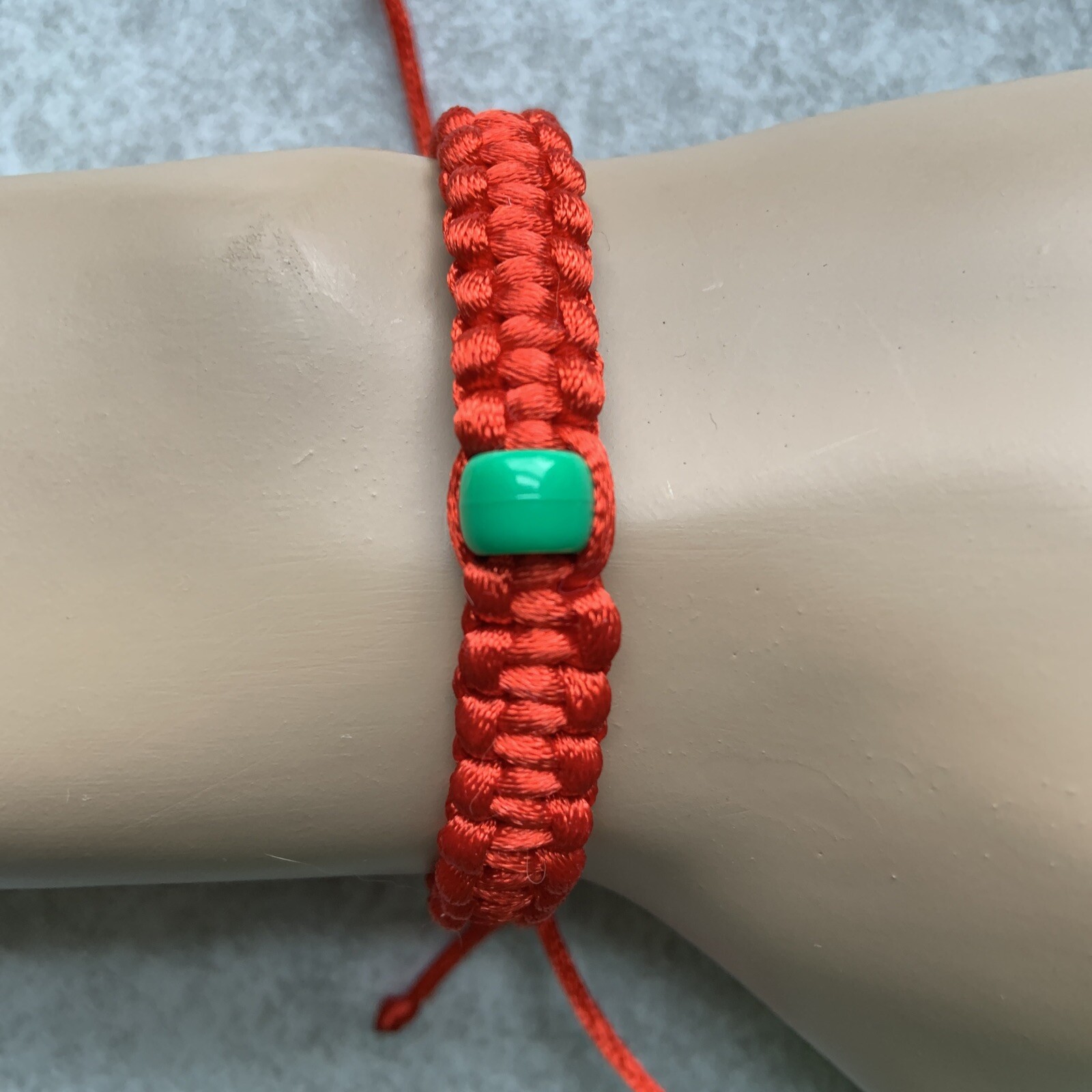 MOROCCO Bracelet RED & GREEN Satin Rattail Cord Shamballa Nylon Macrame