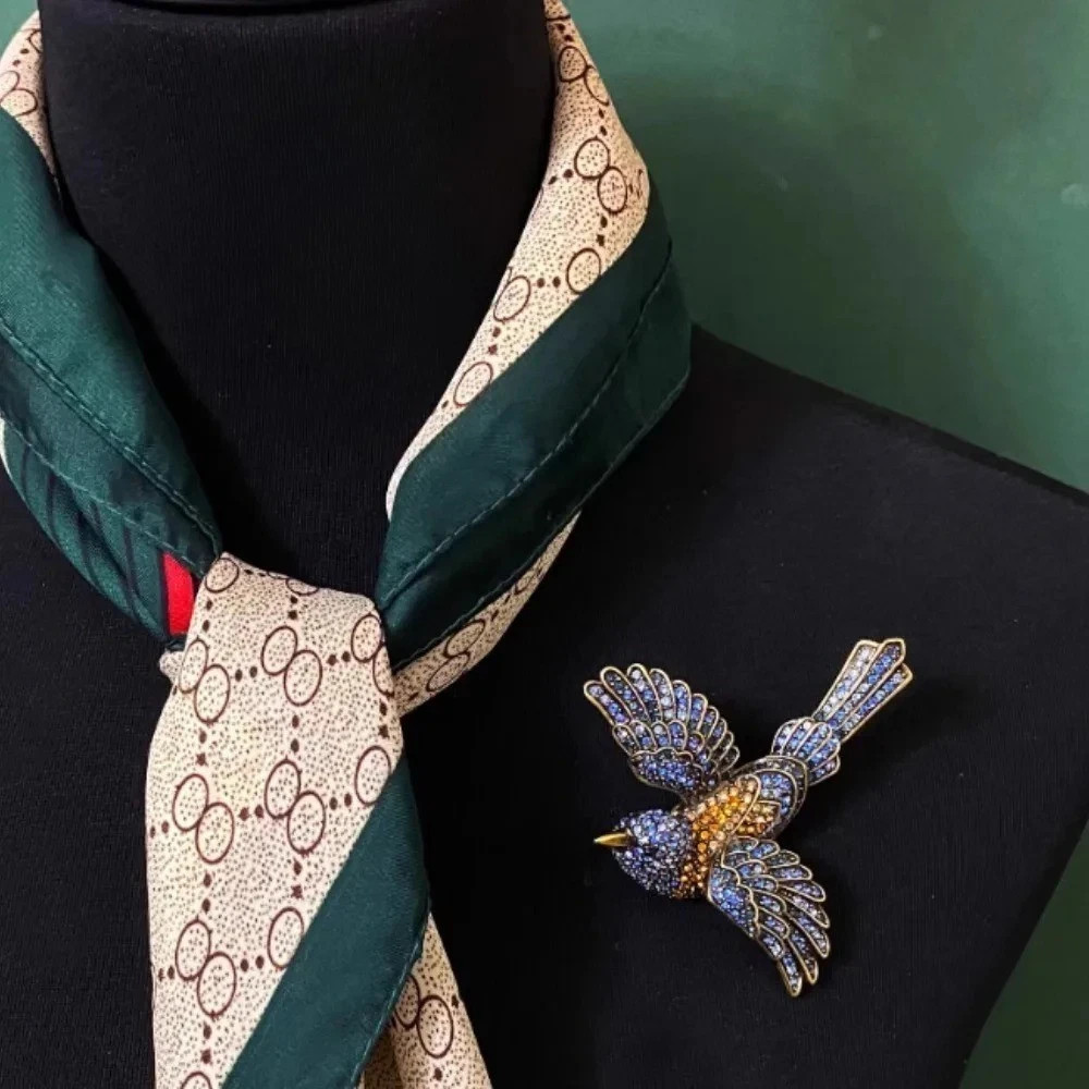 Vintage Blue Rhinestone Bird Brooch Sparkling Crystal Flying Bird Pin