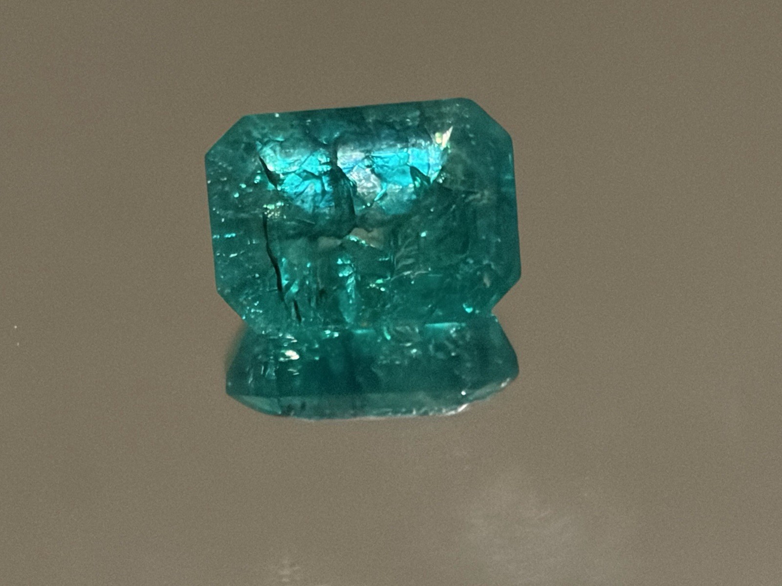 Natural Green Emerald 9.37 CTs Loose Gemstone Emerald Cut
