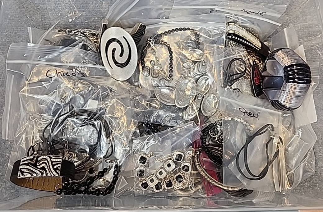 Jewelry Wearable Black & Silver Collection 5 Lbs Lot #3788 See Description