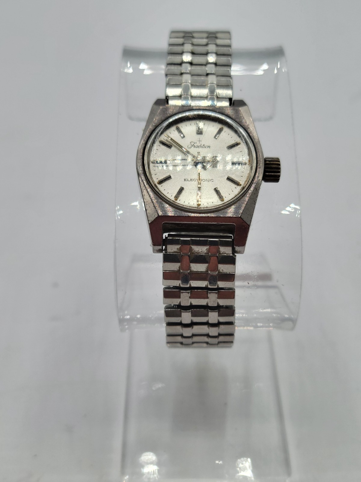 Vtg Women Tradition Electronic Sears Roebuck Watch Silver Face Steel band