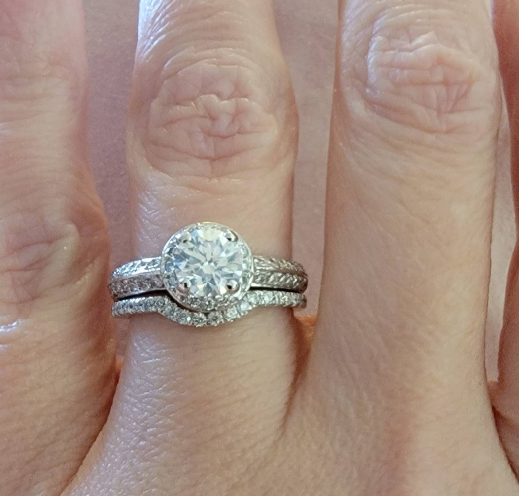 Beautiful Vintage 14k White Gold Diamond Wedding Set. Size 5.75-6.