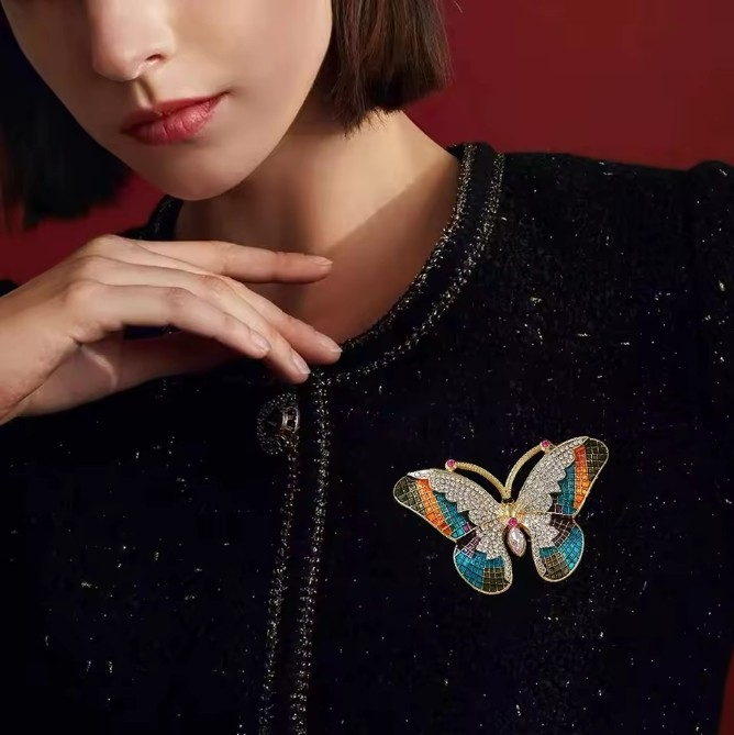Fashion Luxury Colorful Rhinestone Butterfly Brooches For Women Insect Brooch