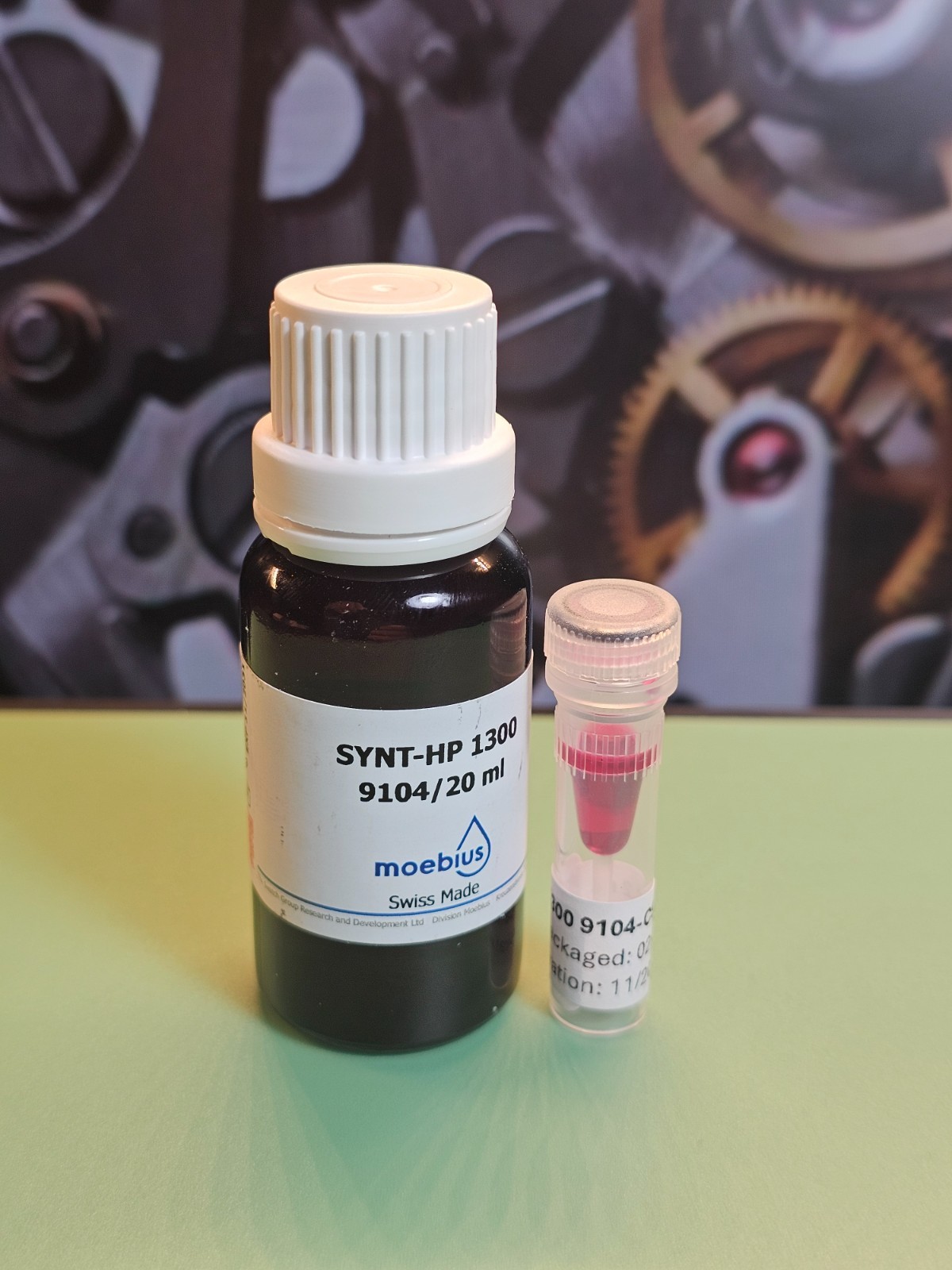 Moebius Watch Oils Kit: Bergeon Oiler, Oil Dish, Repackaged Oils 0.2ml