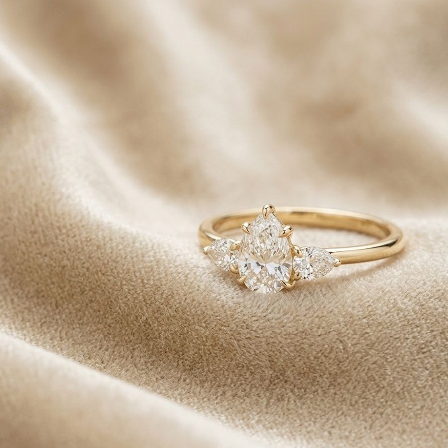 2.30Ct Pear-Cut VS1 Lab Grown Diamond Wedding Engagement Ring 14k Yellow Gold