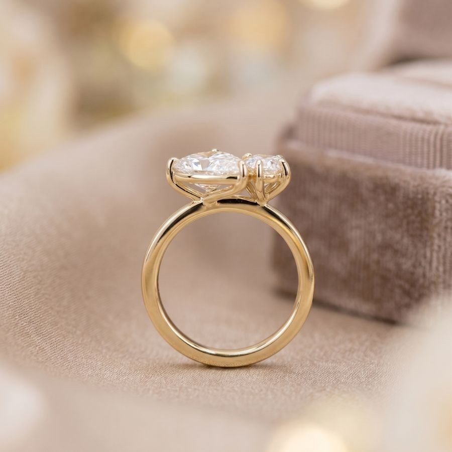2.50Ct Pear-Cut VS1 Lab Grown Diamond Wedding Engagement Ring 14k Yellow Gold