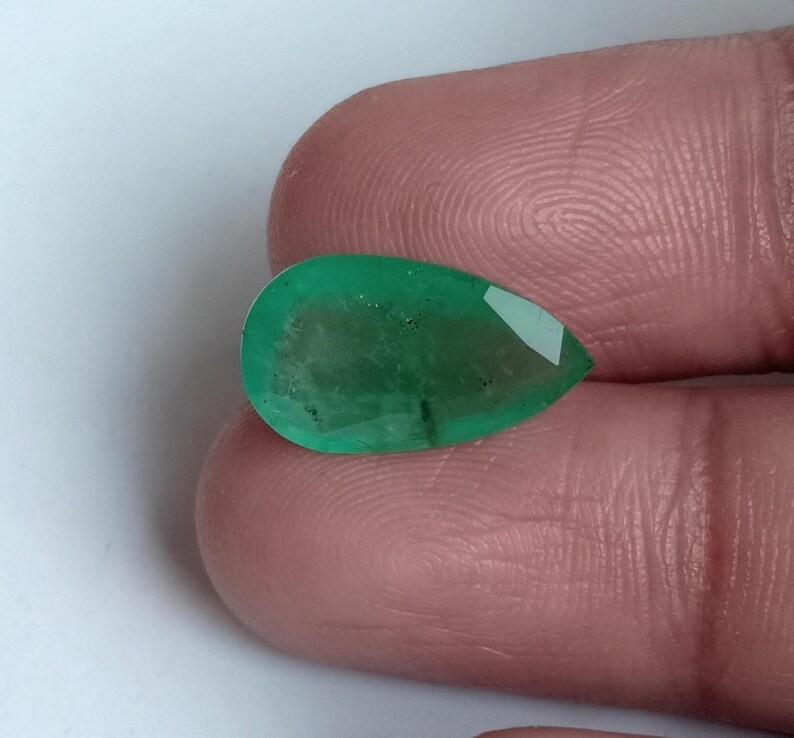 Zambian Emerald Pear Cut Minor Oil Present Emerald Loose Gemstone 4.65 Ct