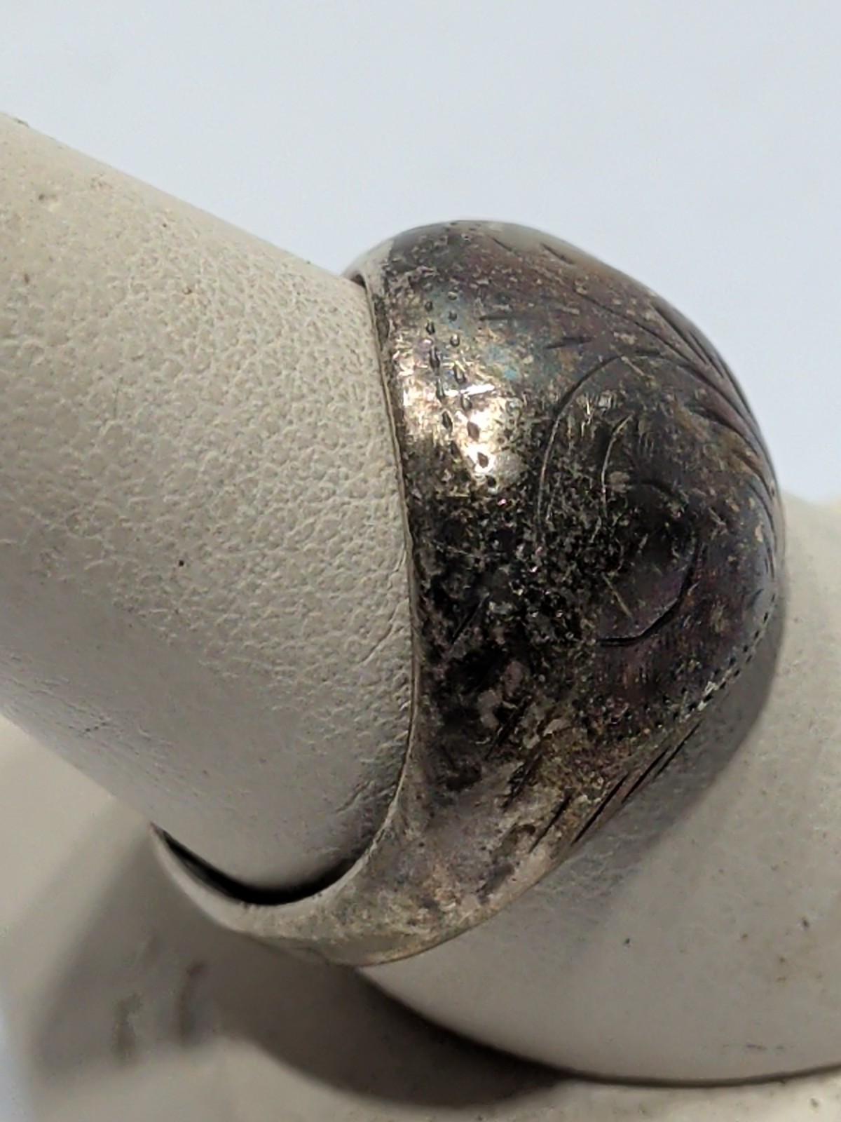 ✨VINTAGE✨ .925 Sterling Silver Etched Dome Ring – Size 9 – Made In Thailand