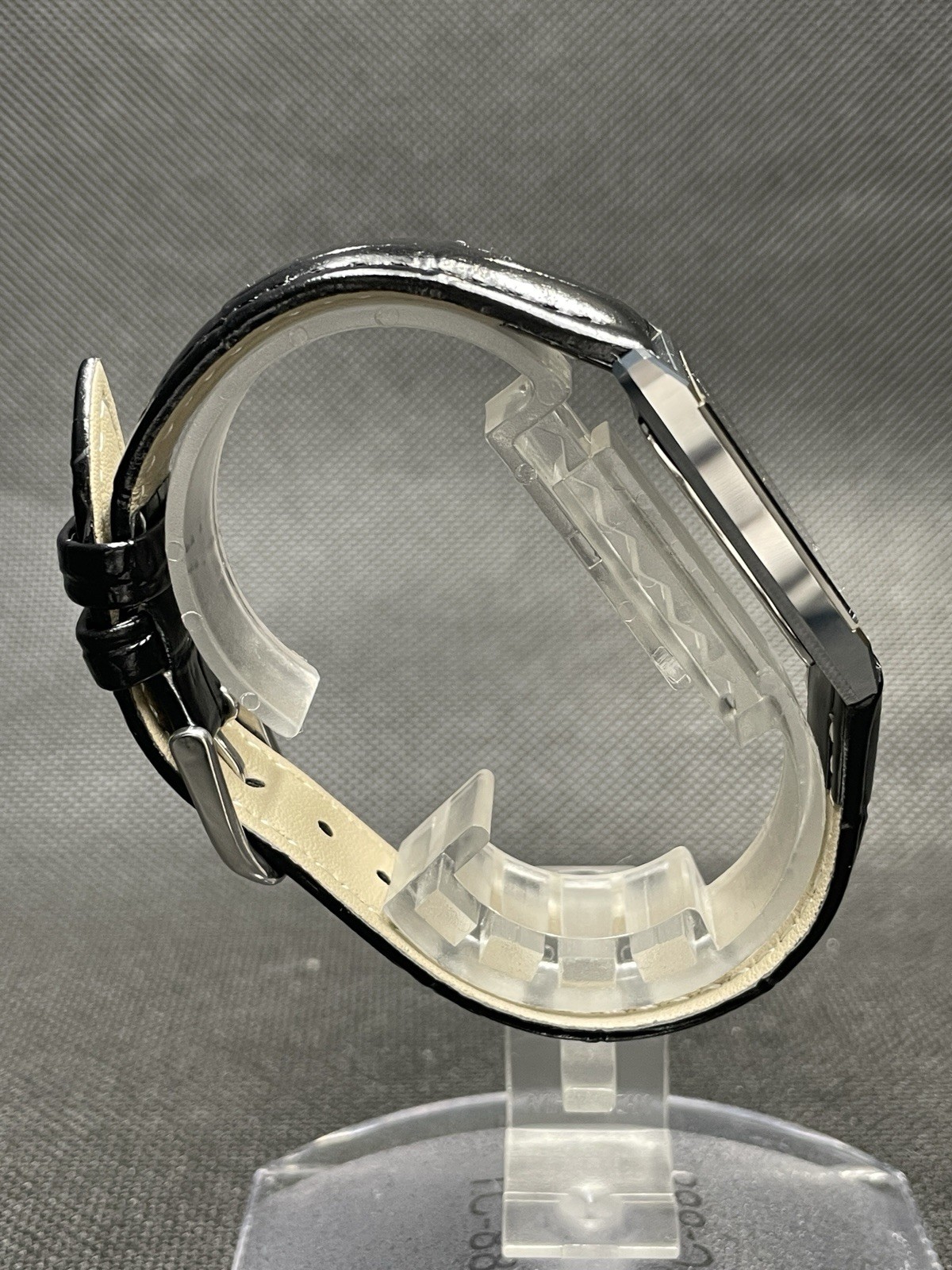 [Very good] Vintage Seiko Dolce 7321-5730 Quartz Men’s Watch From JAPAN