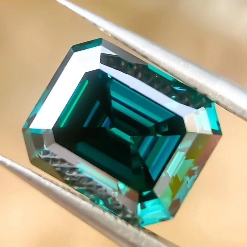 8.77 Ct Certified Natural Ceylon Blue-Green Parti Sapphire Emerald Cut Gemstone