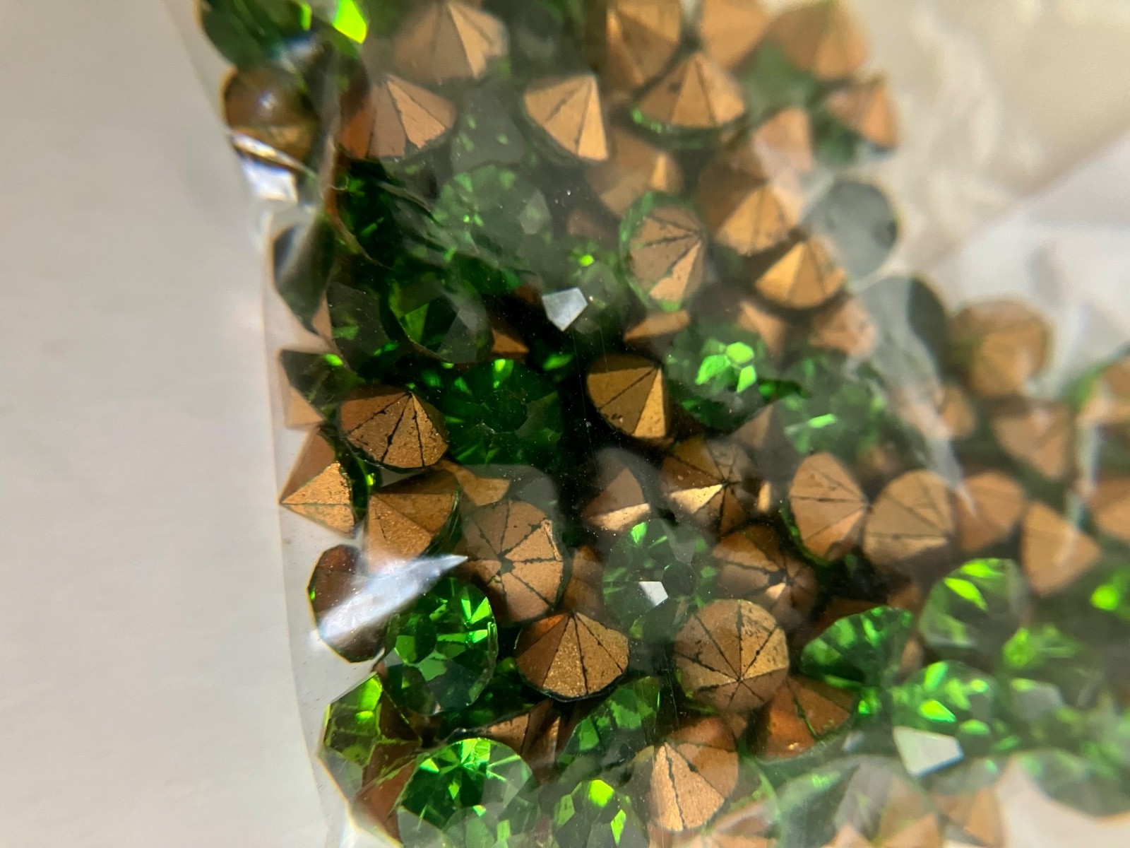 400 Round Crystal Glass 5mm Faceted Foil Pointed Back Rhinestones — 4 colors