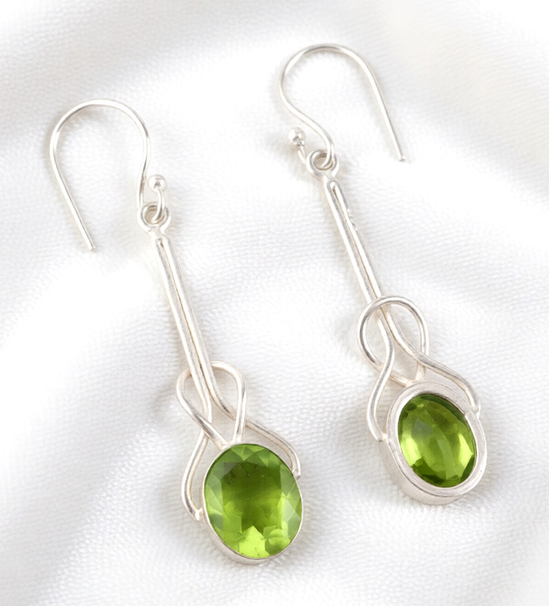Alluring Peridot Gemstone 925 Sterling Silver Handmade Jewelry Earrings 2.2″