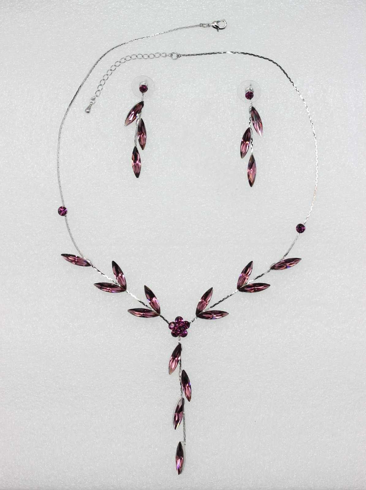 Stunning Rhinestone Floral Necklace & Earrings Set – Sparkling Jewelry Gift