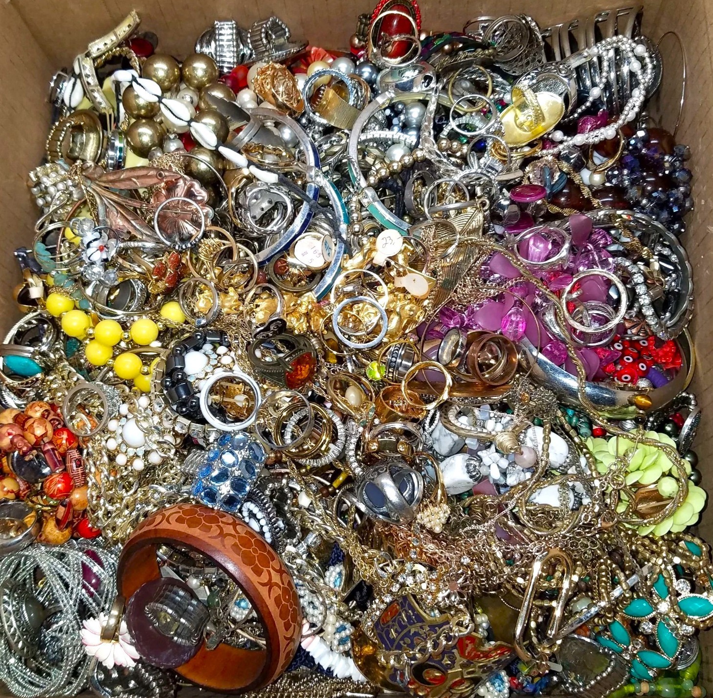 Tangled Jewelry Lot 3 Lbs Unsorted Unsearched Vintage & Modern Junk & Resale