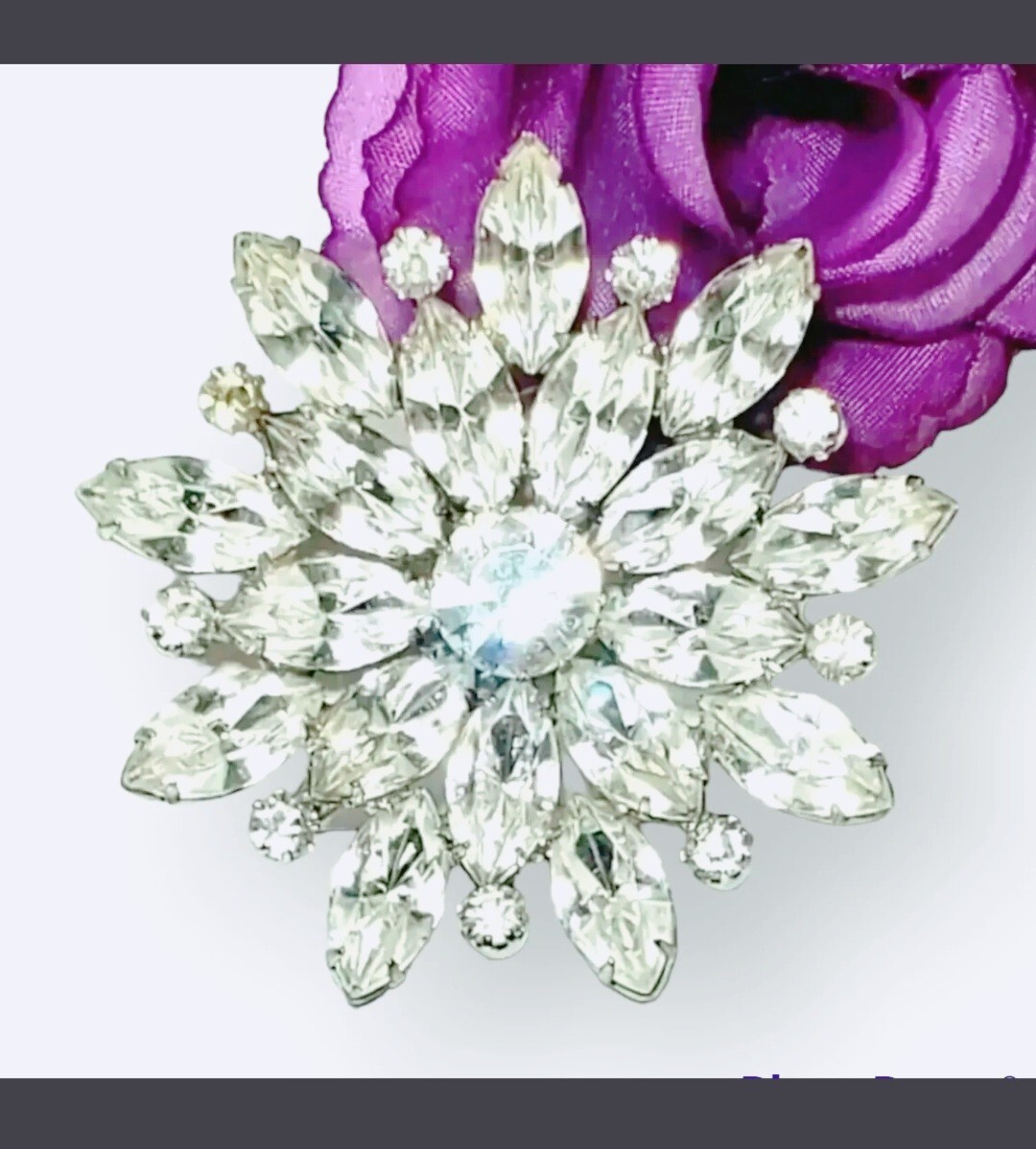Stunning VTG Mid-Century Flower Crystal Rhinestone BROOCH PIN Rhodium-plated